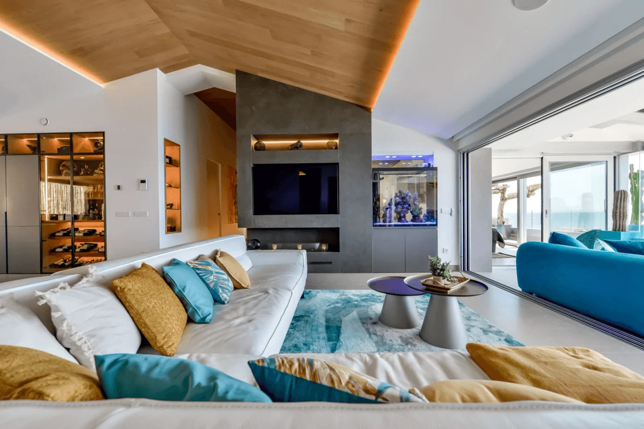 Exclusive Seafront Duplex in Mascarat, Altea