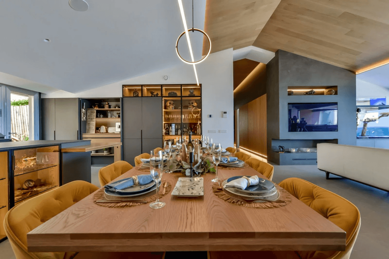 Exclusive Seafront Duplex in Mascarat, Altea