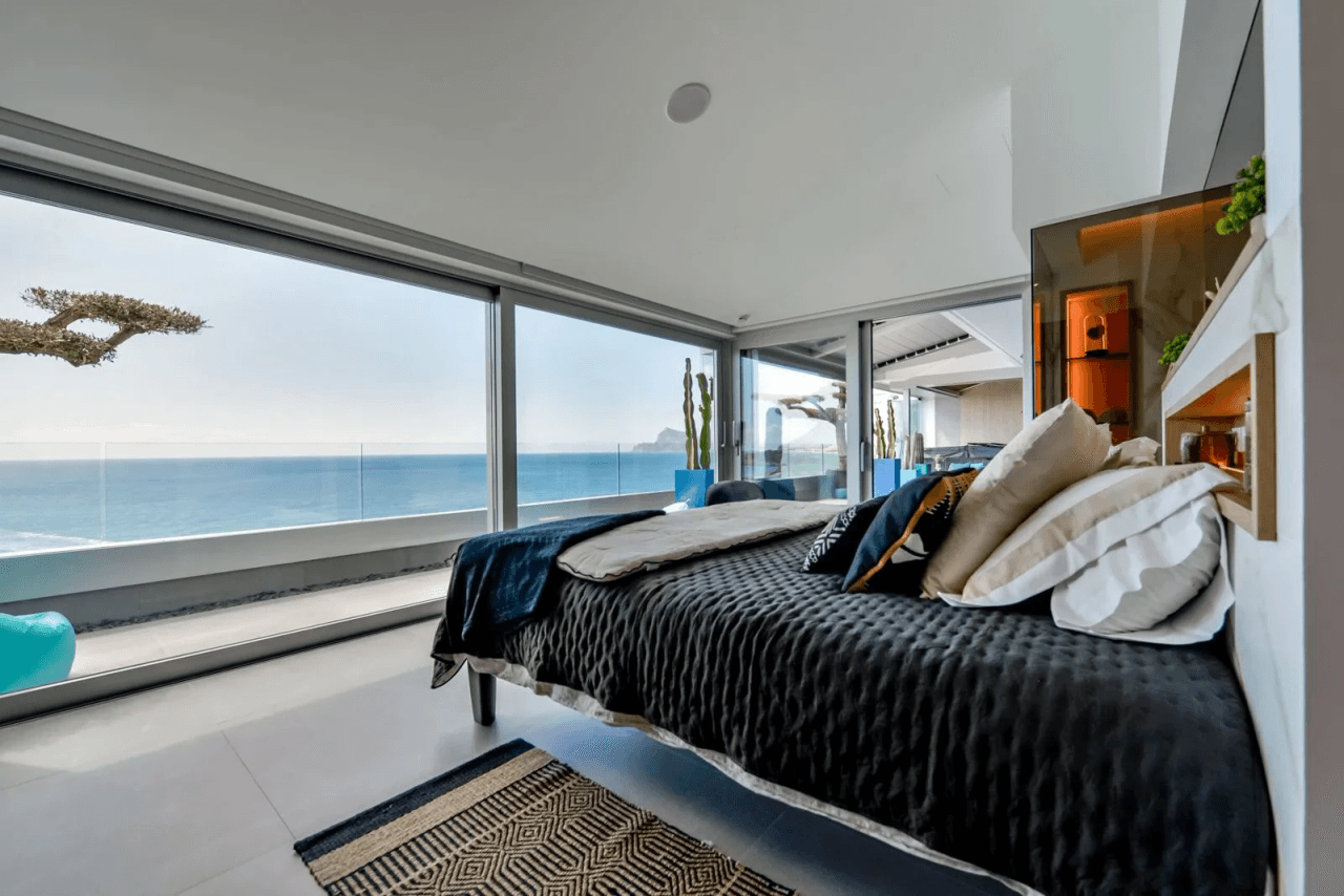 Exclusive Seafront Duplex in Mascarat, Altea