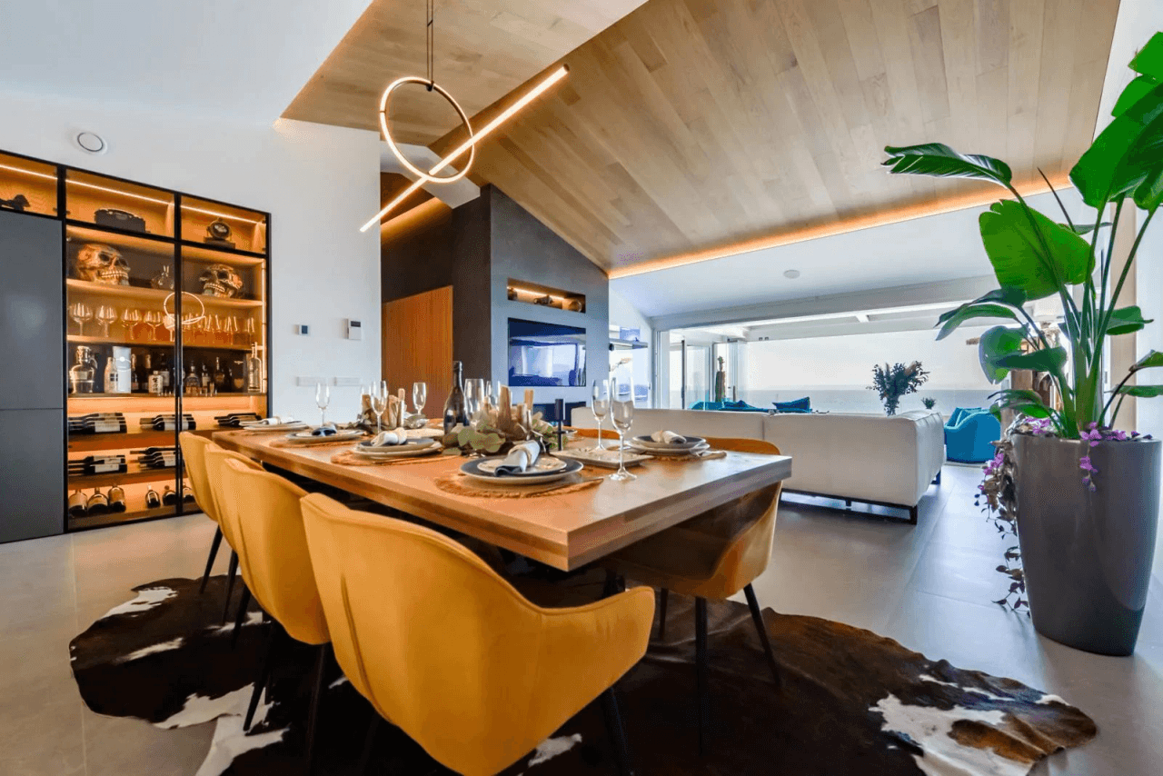 Exclusive Seafront Duplex in Mascarat, Altea