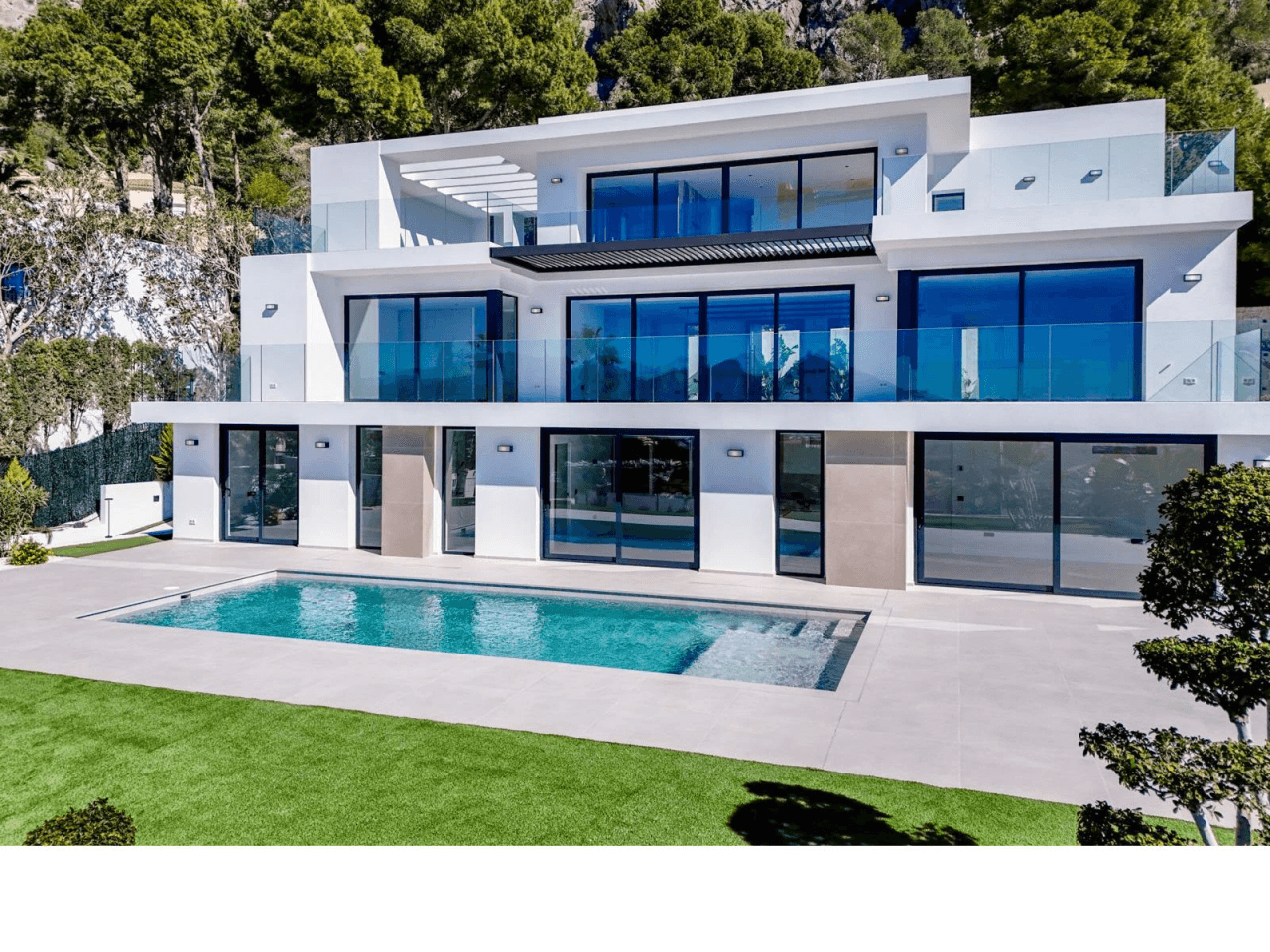 Luxury Villa in Altea Hills with Panoramic Mediterranean Views