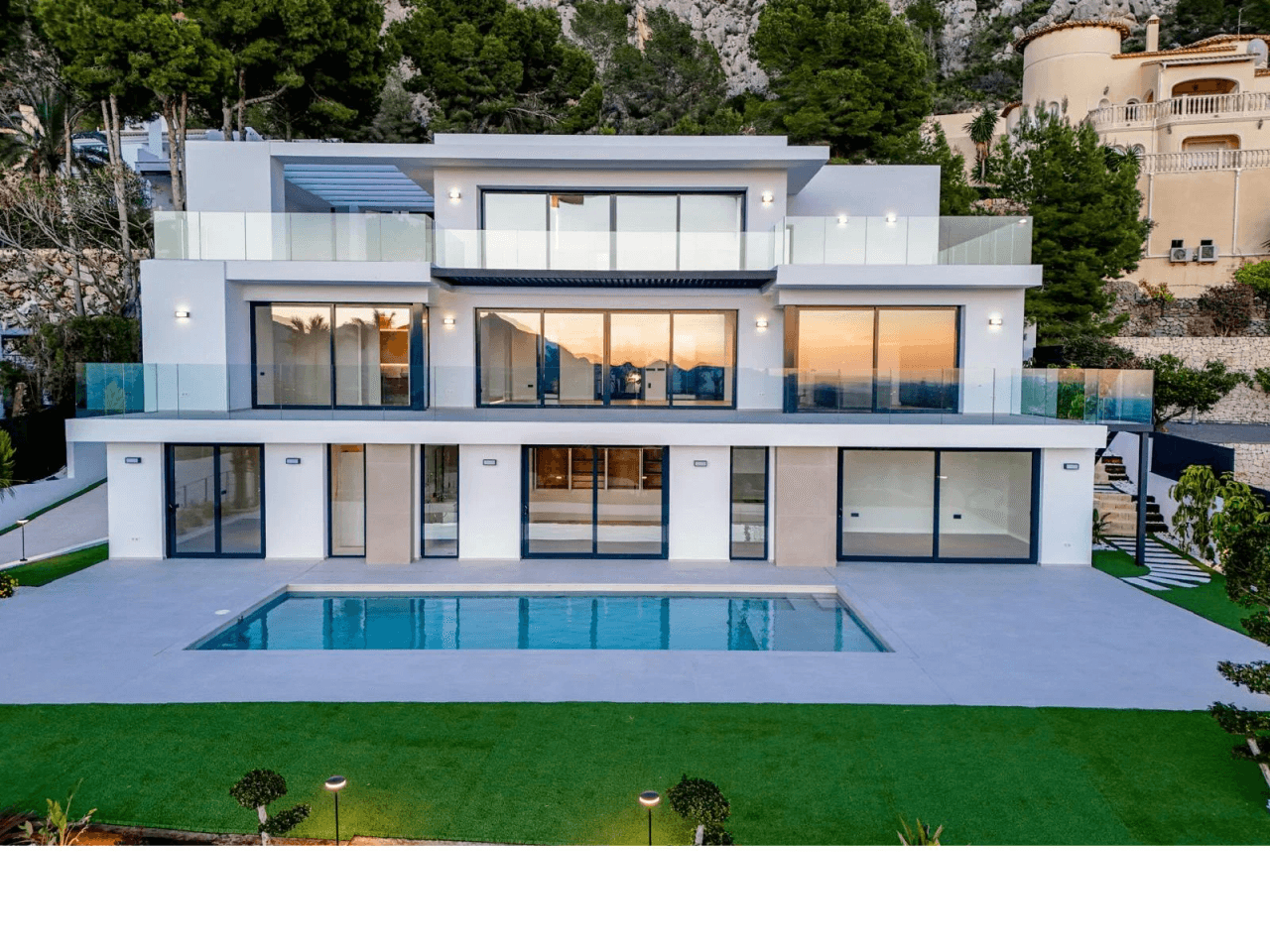 Luxury Villa in Altea Hills with Panoramic Mediterranean Views