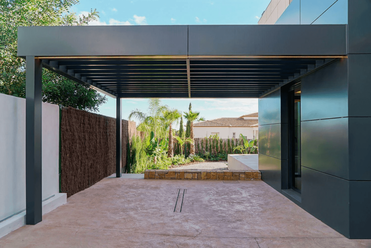 Impressive luxury villa in a minimalist style that combines luxury and comfort.