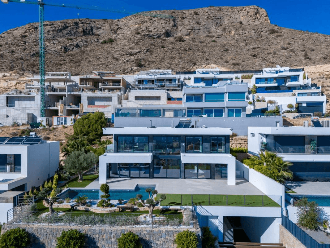 Villa for sale in Finestrat