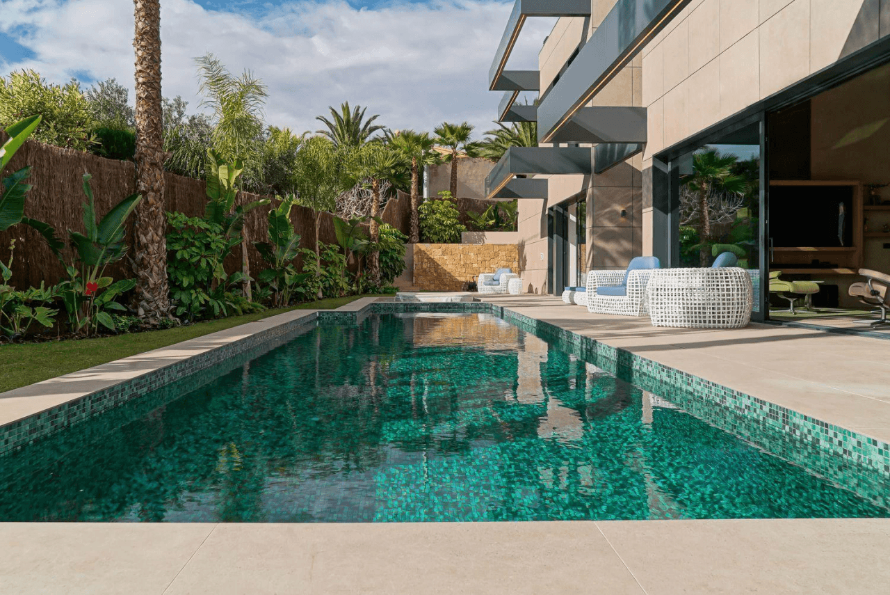 Impressive luxury villa in a minimalist style that combines luxury and comfort.