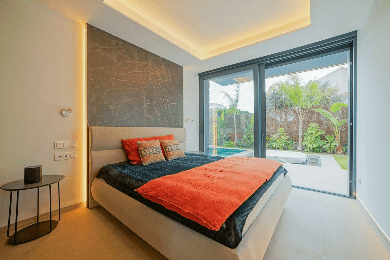 Impressive luxury villa in a minimalist style that combines luxury and comfort.