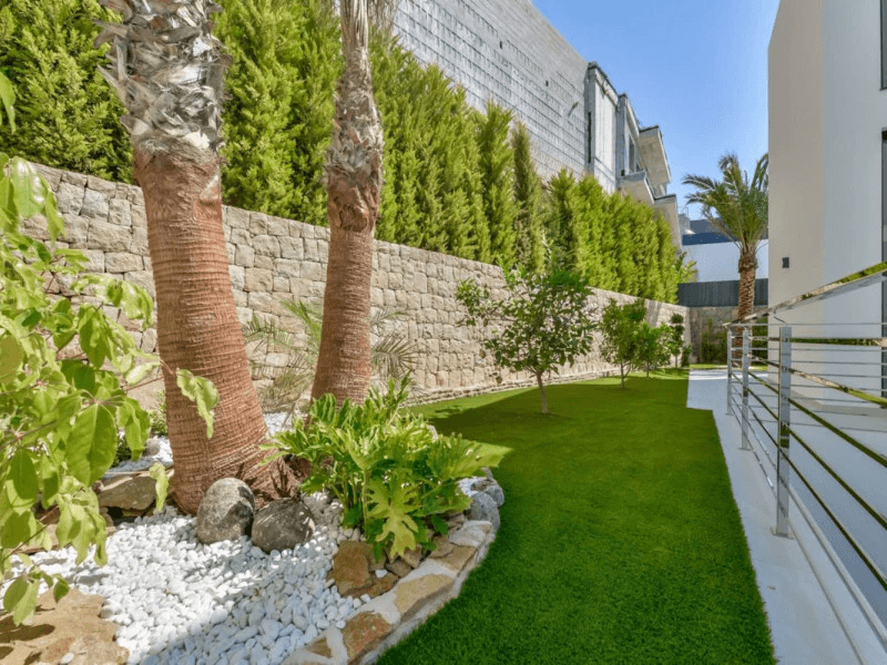 Villa for sale in Finestrat