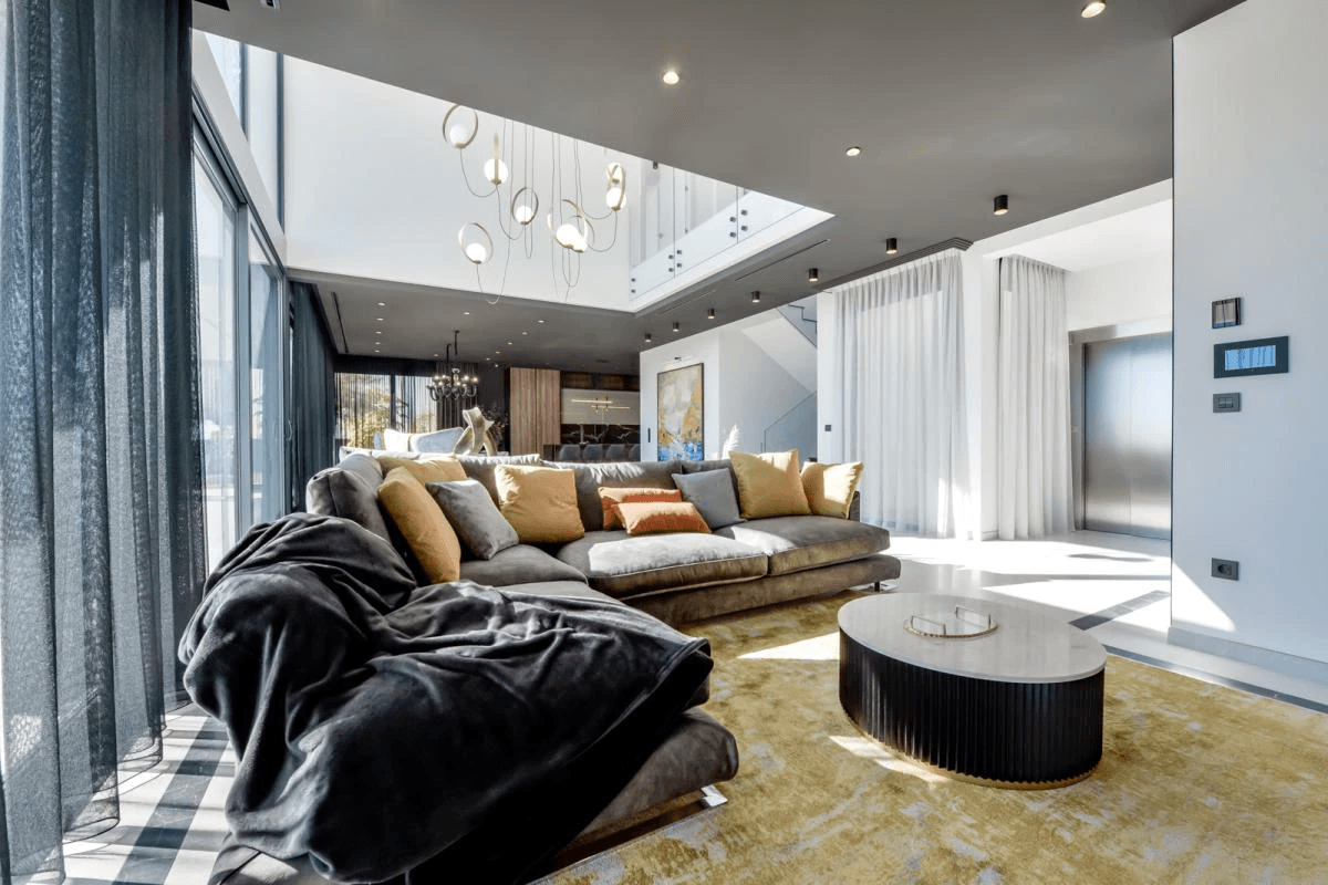 Villa for sale in Finestrat