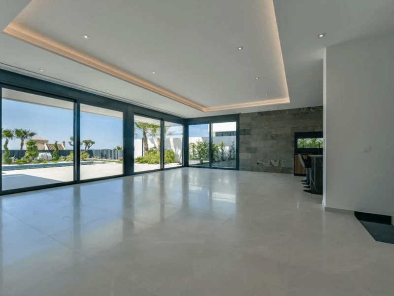Villa for sale in Finestrat