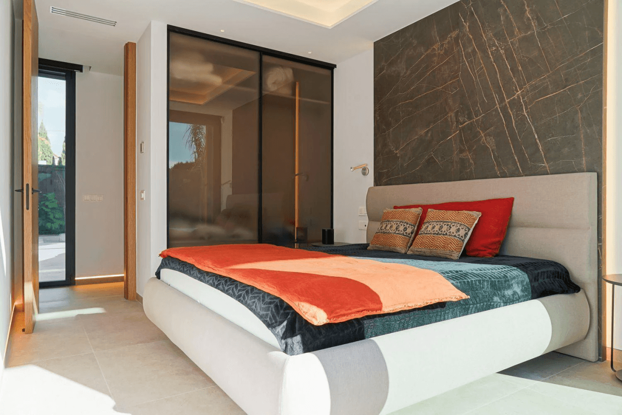 Impressive luxury villa in a minimalist style that combines luxury and comfort.