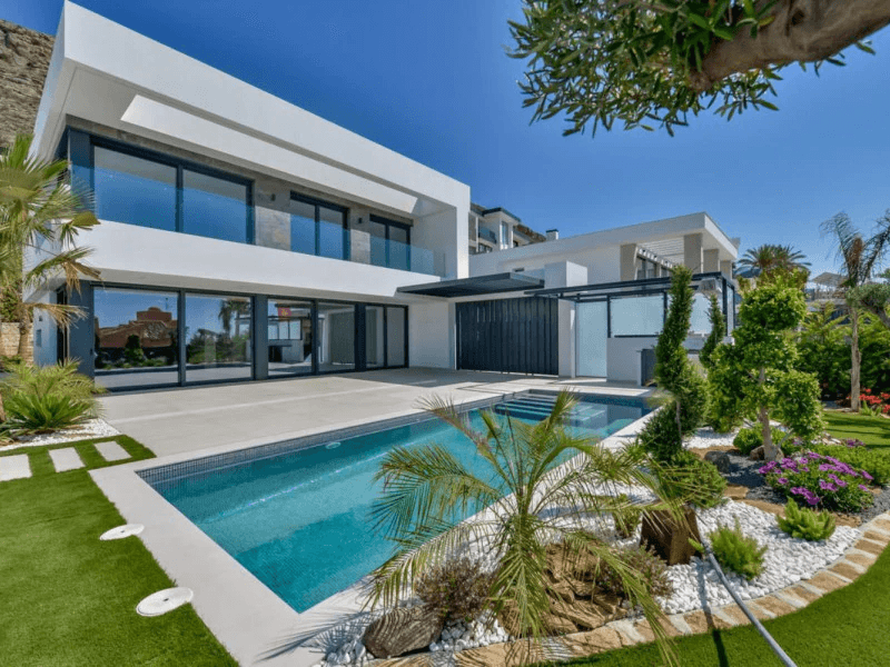 Villa for sale in Finestrat