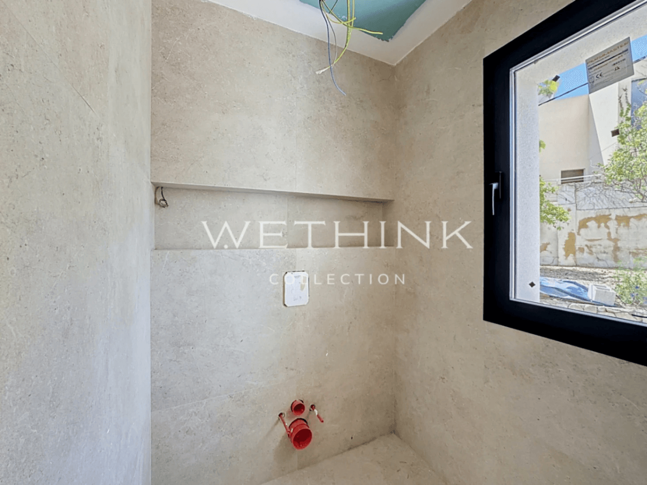 Elegant Villa with Guest Apartment by the Golf Course