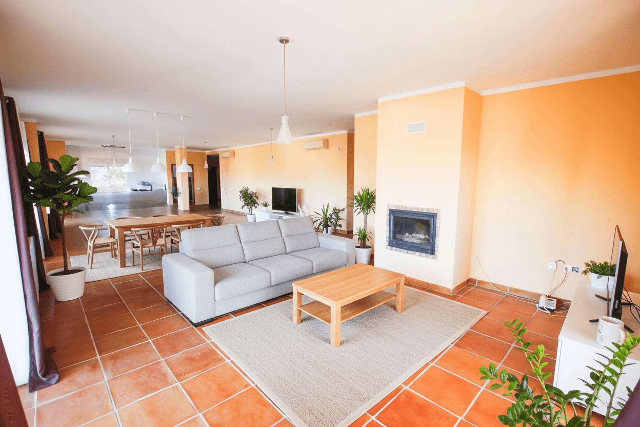 Single-Level Villa with Panoramic Sea Views for Sale in Altea La Vella