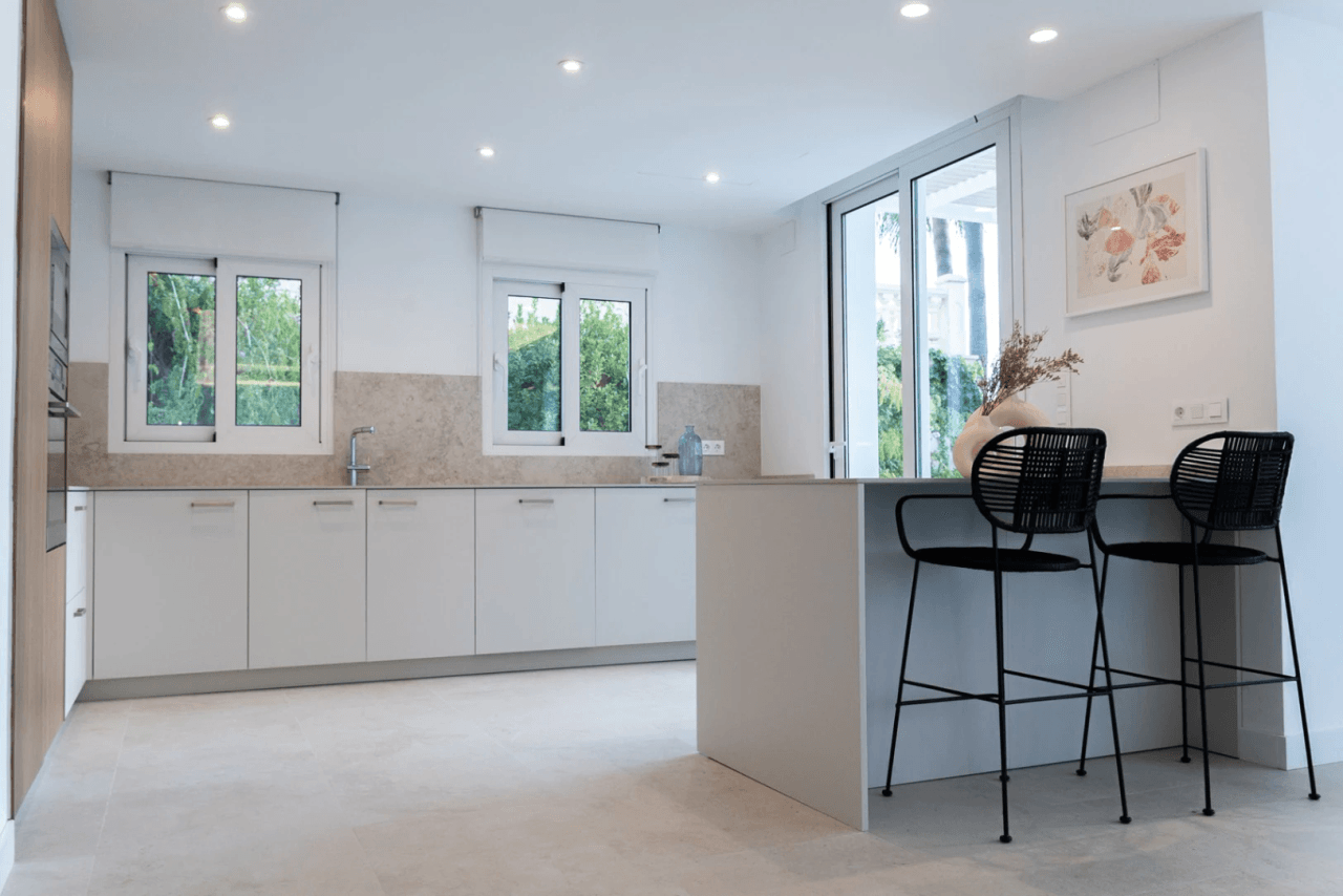 Villa Sa Roqueta – Contemporary Mediterranean Architecture in a Private Setting