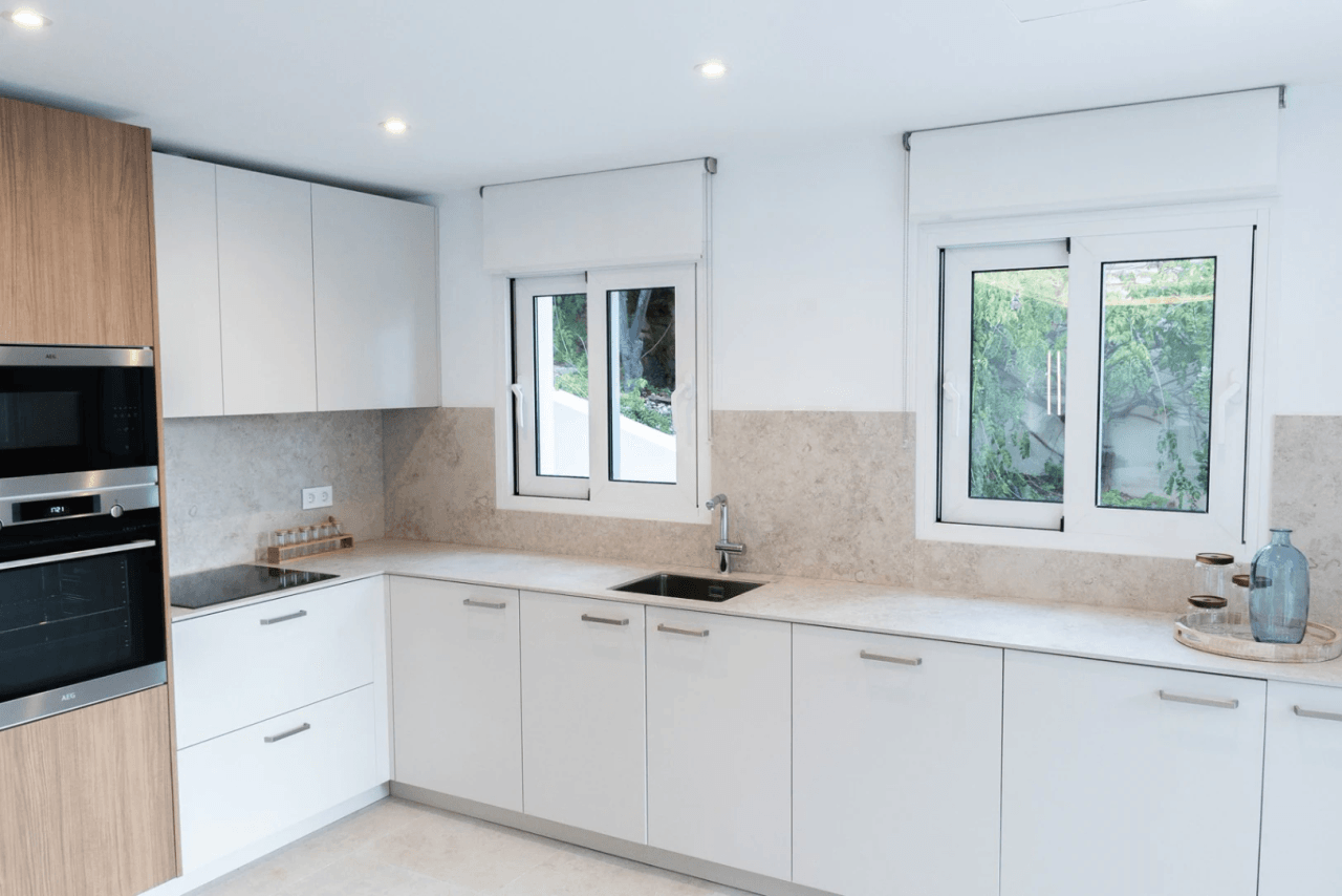 Villa Sa Roqueta – Contemporary Mediterranean Architecture in a Private Setting