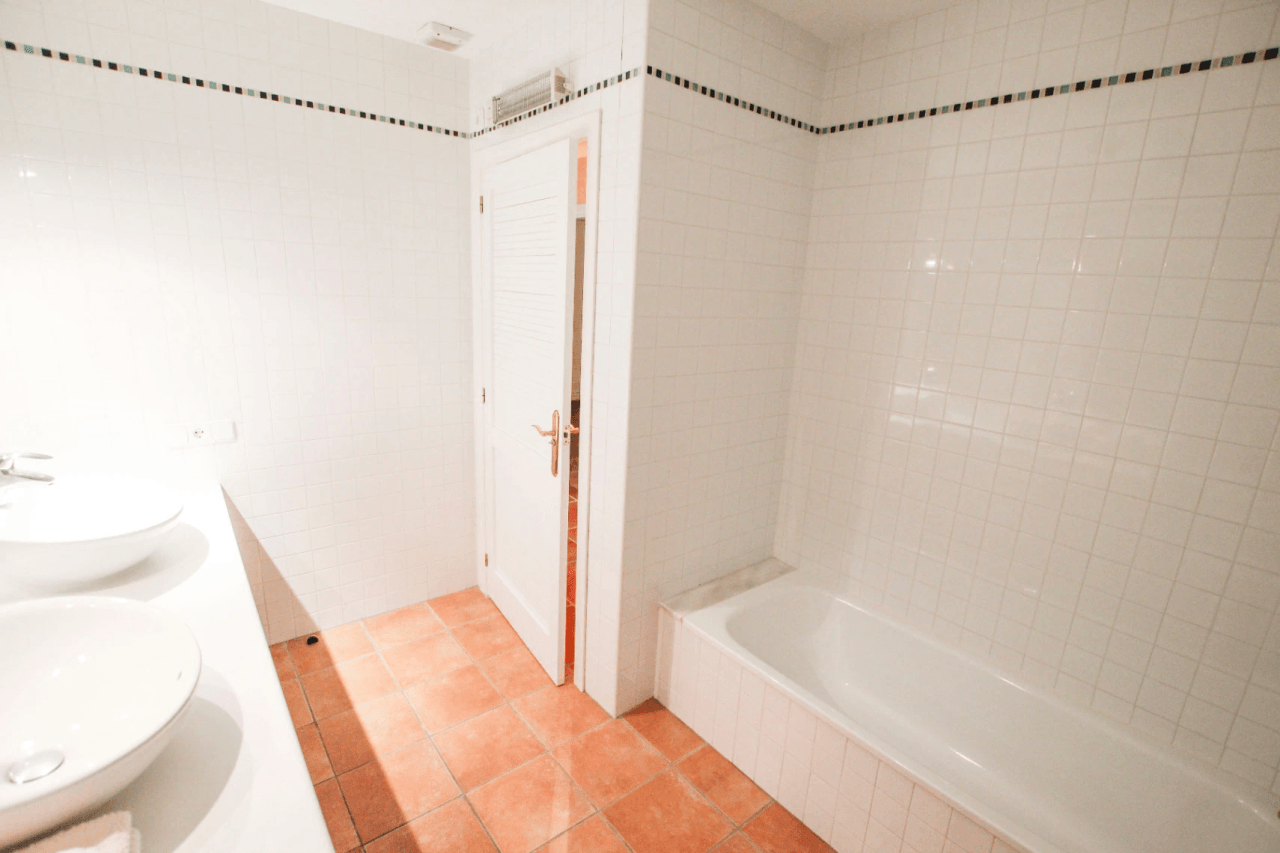 Single-Level Villa with Panoramic Sea Views for Sale in Altea La Vella