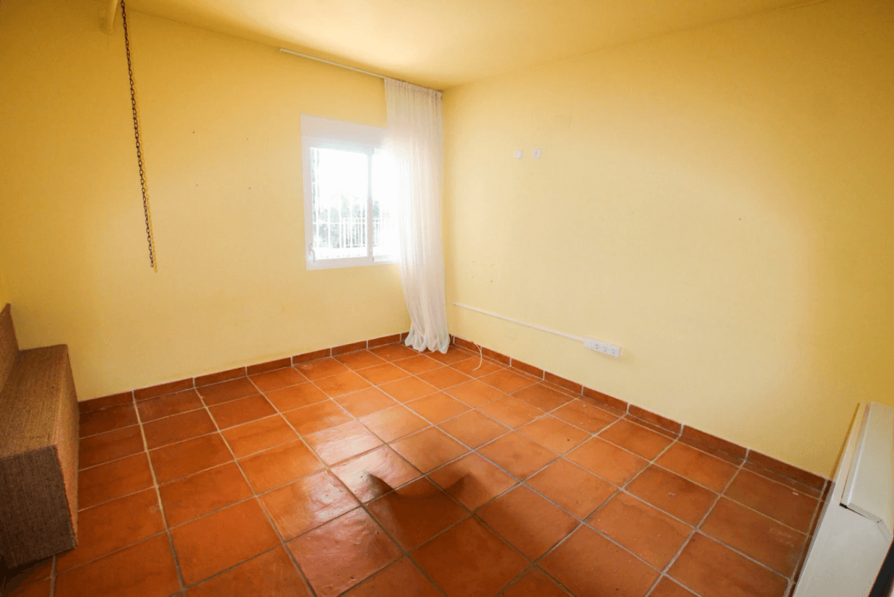 Single-Level Villa with Panoramic Sea Views for Sale in Altea La Vella