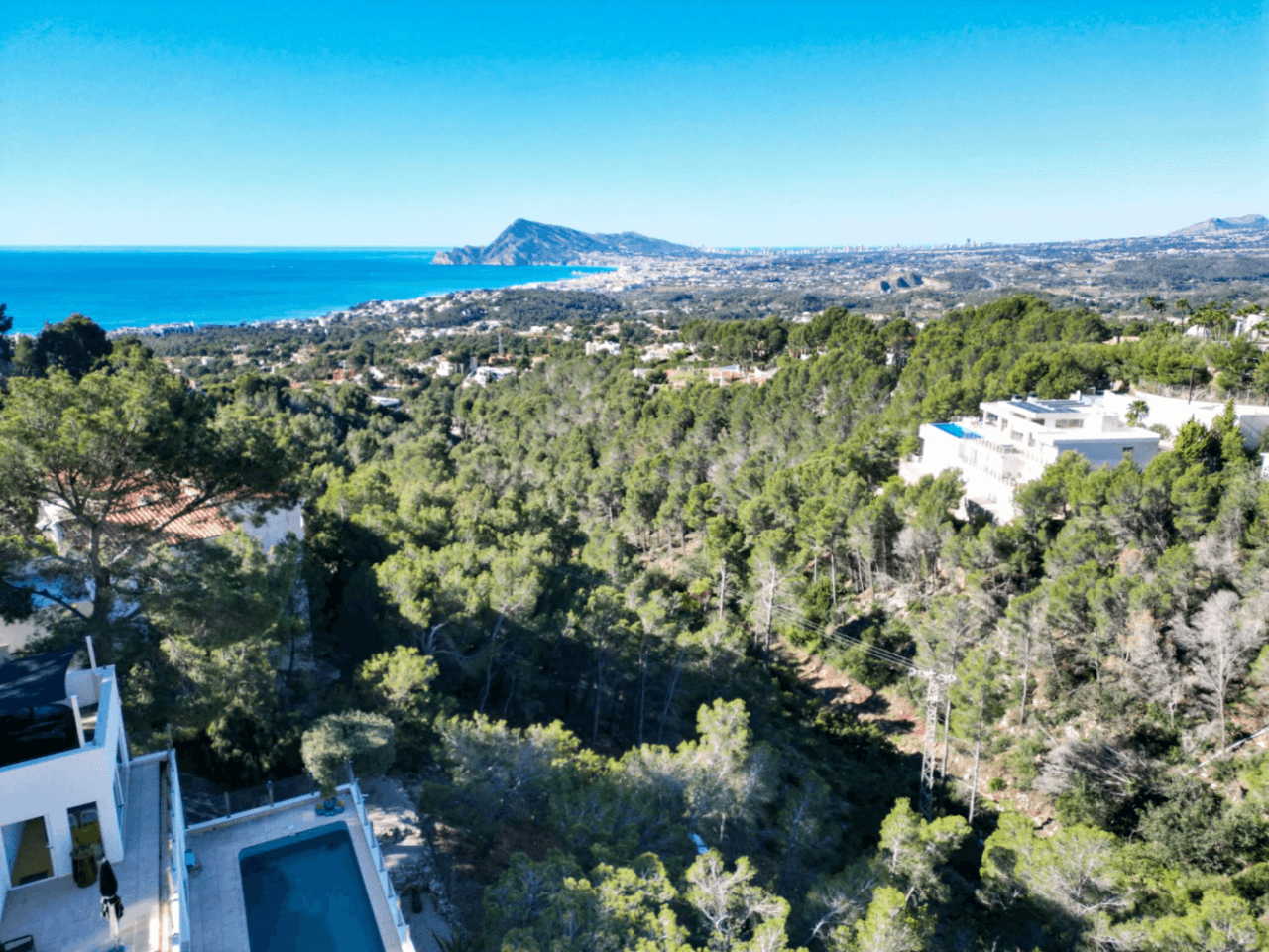 Single-Level Villa with Panoramic Sea Views for Sale in Altea La Vella