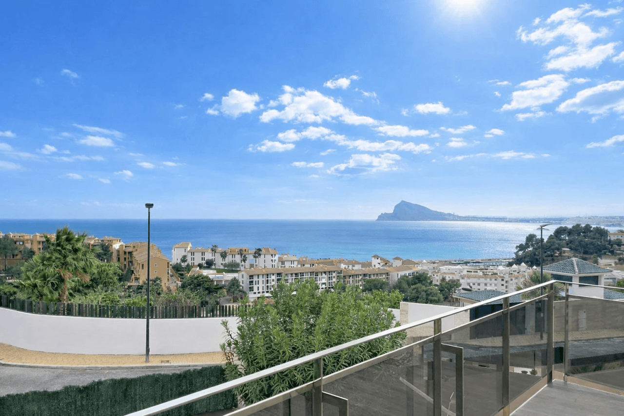 Eksklusiv leilighet med havutsikt og premiumkvalitet i Mascarat, Altea