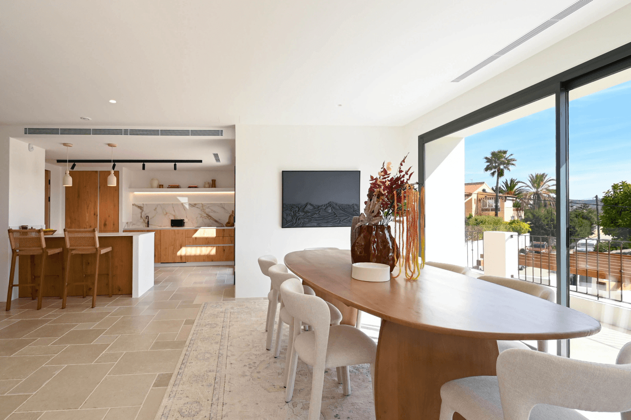 Exclusieve designvilla in Moraira met luxe buitenleven en panoramisch uitzicht