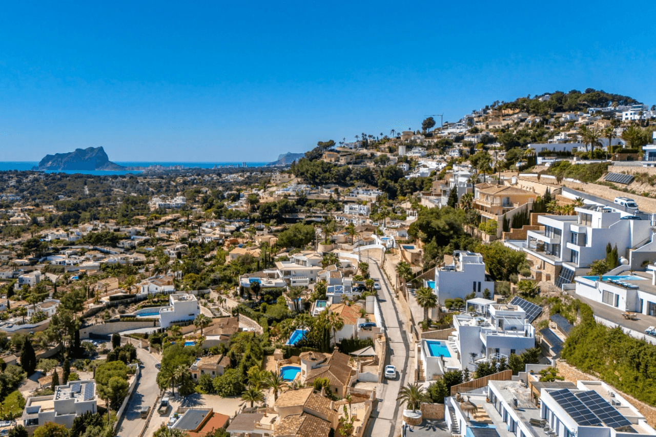 Uitzonderlijke Luxe Villa in Moraira – Waar Design, Technologie en Zeezicht Samenkomen
