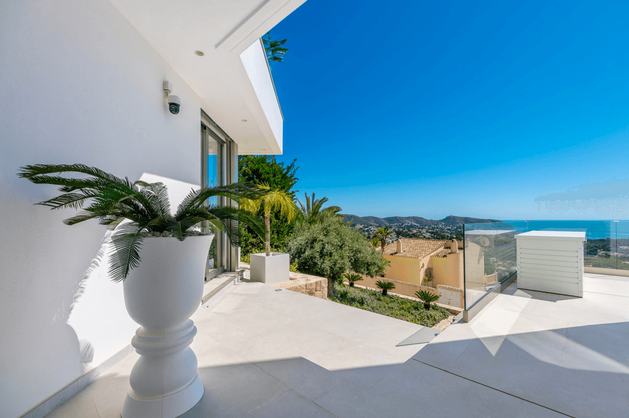 Uitzonderlijke Luxe Villa in Moraira – Waar Design, Technologie en Zeezicht Samenkomen