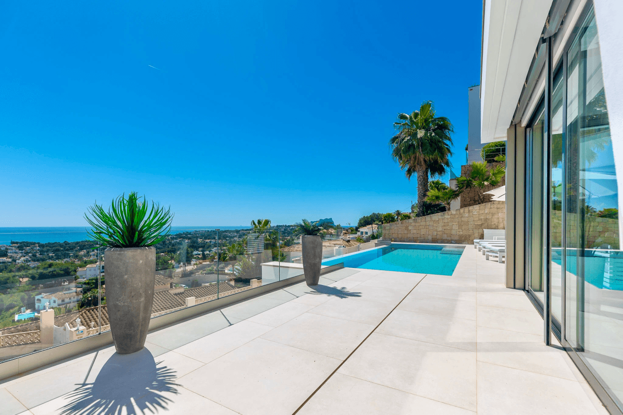Uitzonderlijke Luxe Villa in Moraira – Waar Design, Technologie en Zeezicht Samenkomen