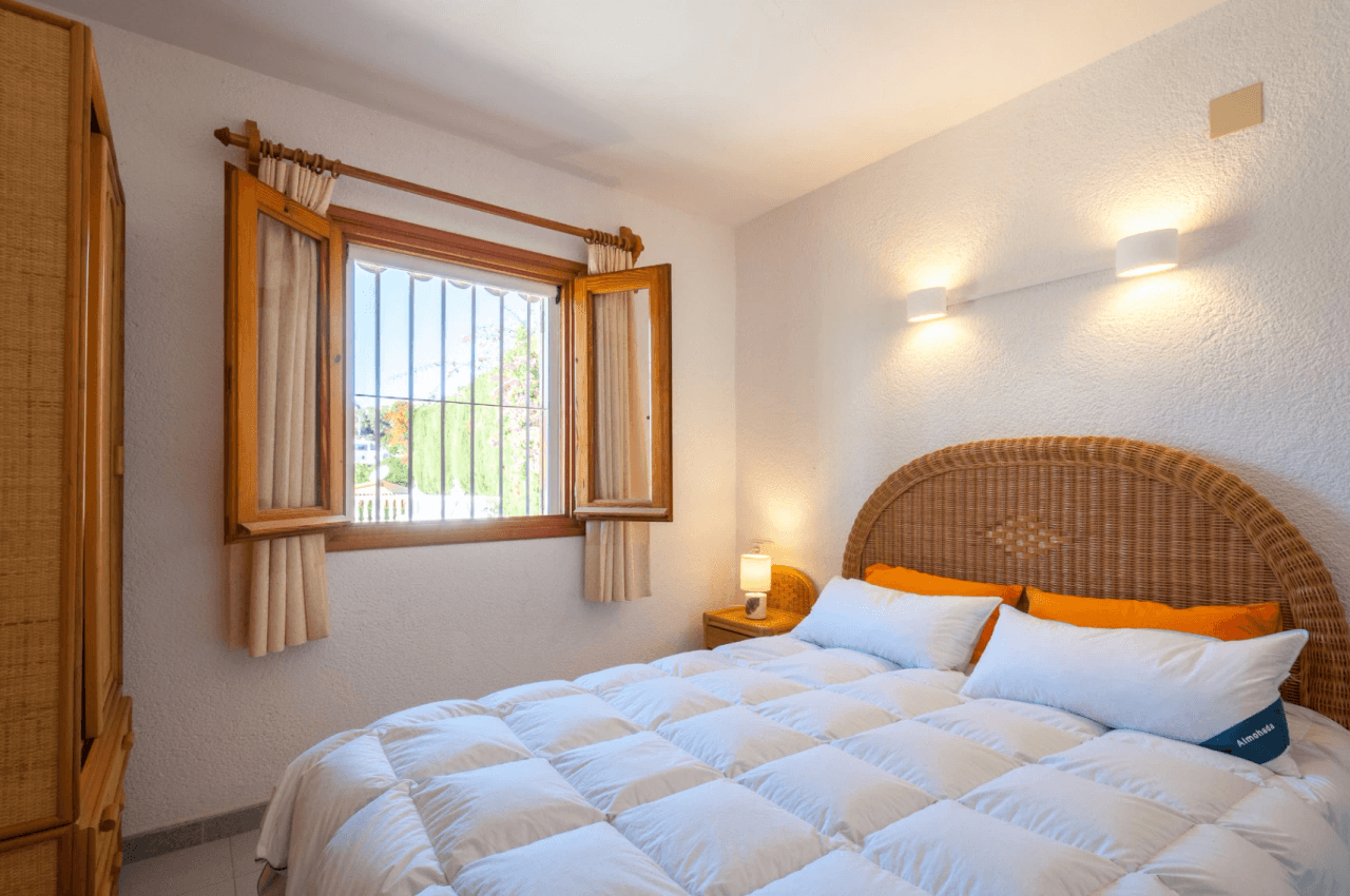 Mediterrane Villa mit Südwest-Ausrichtung in Benissa nahe dem San Jaime Golfclub.