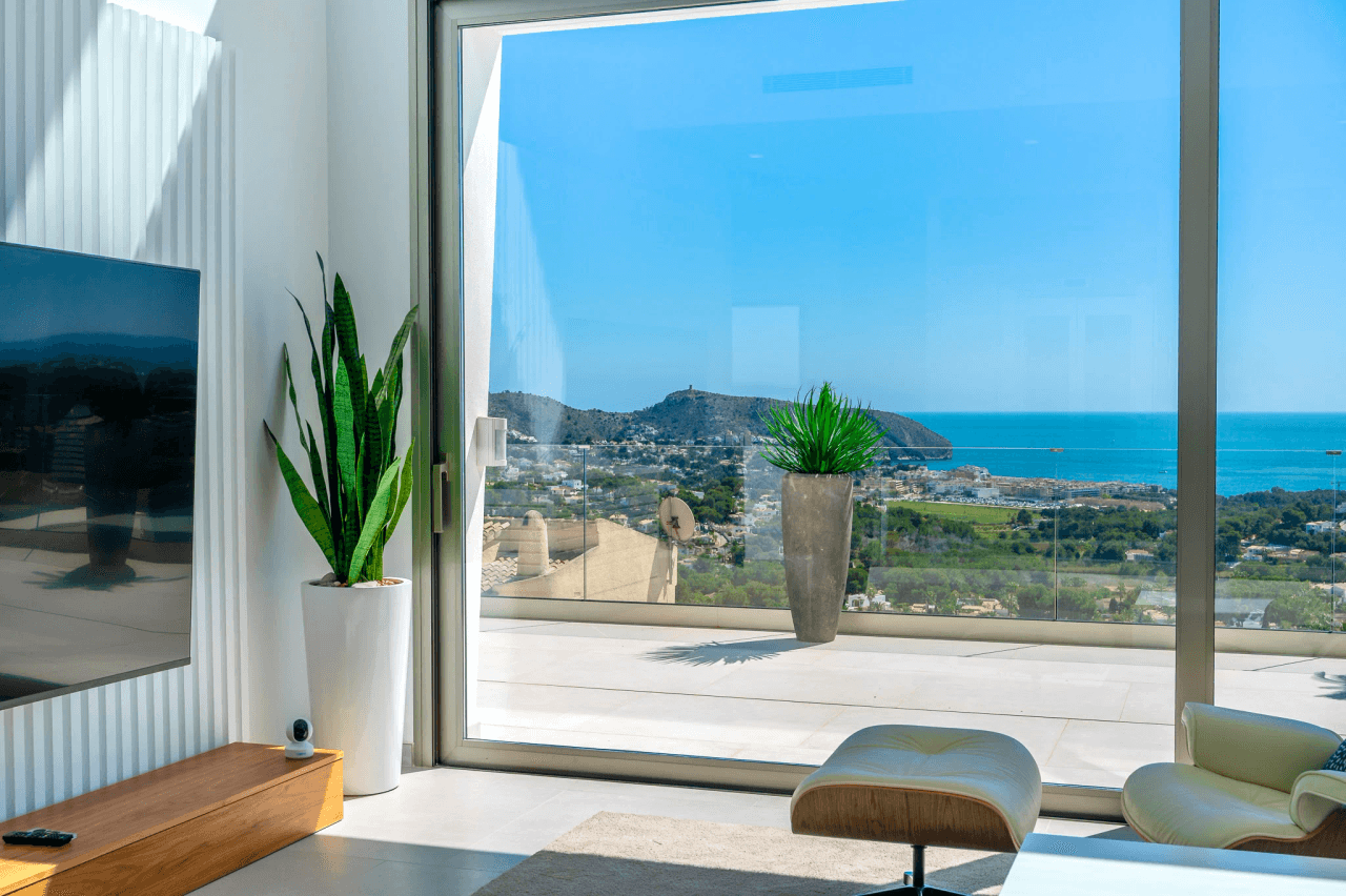 Uitzonderlijke Luxe Villa in Moraira – Waar Design, Technologie en Zeezicht Samenkomen