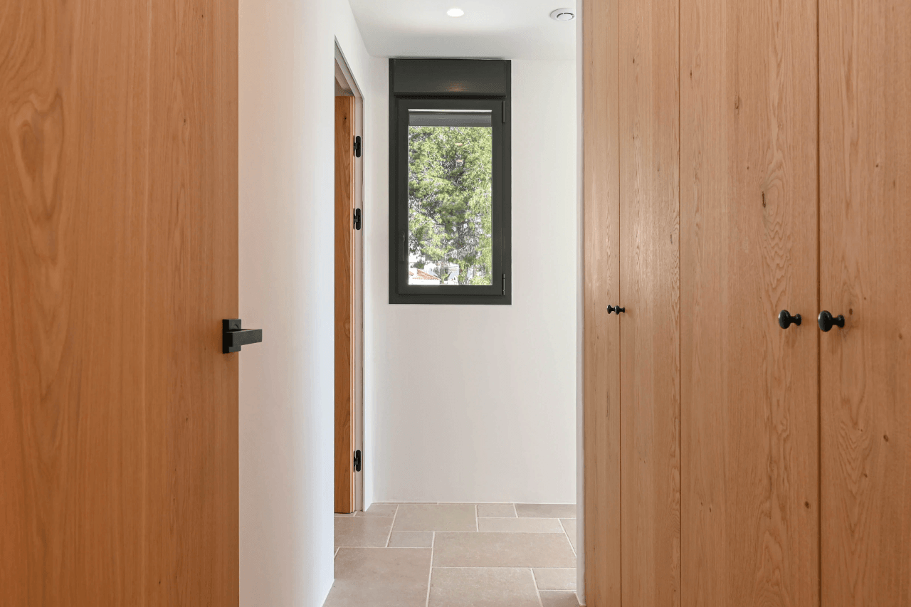 Exclusieve designvilla in Moraira met luxe buitenleven en panoramisch uitzicht