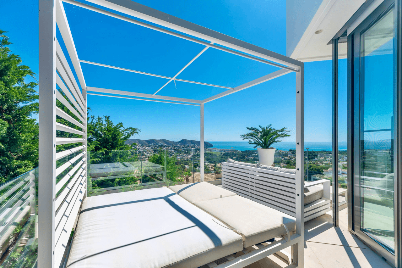Uitzonderlijke Luxe Villa in Moraira – Waar Design, Technologie en Zeezicht Samenkomen