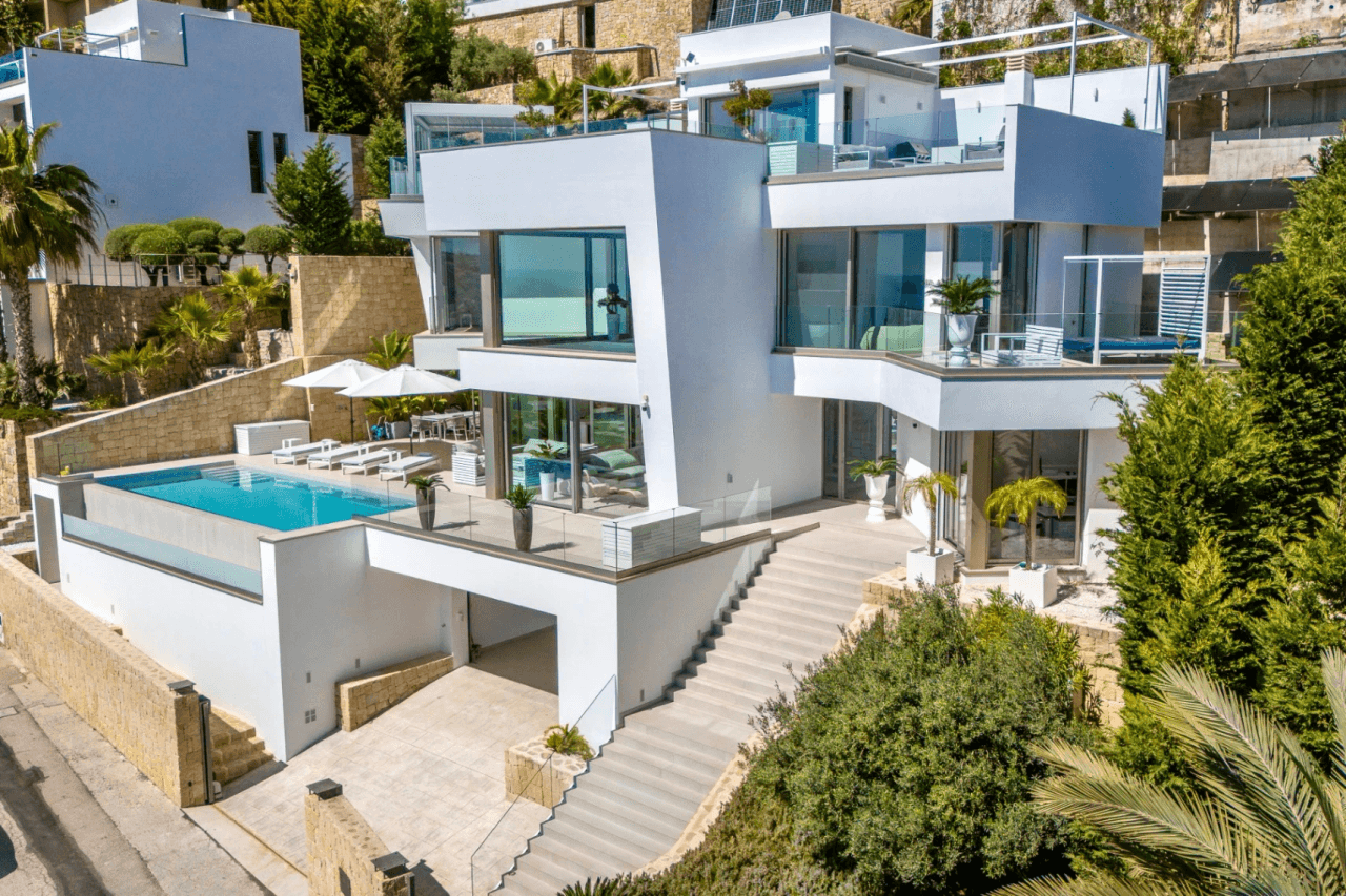 Uitzonderlijke Luxe Villa in Moraira – Waar Design, Technologie en Zeezicht Samenkomen