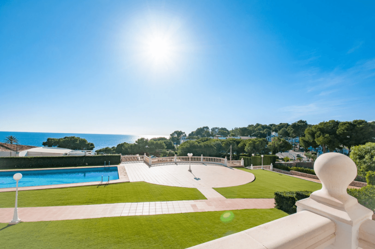 Charmant appartement met prachtig uitzicht op zee in Moraira