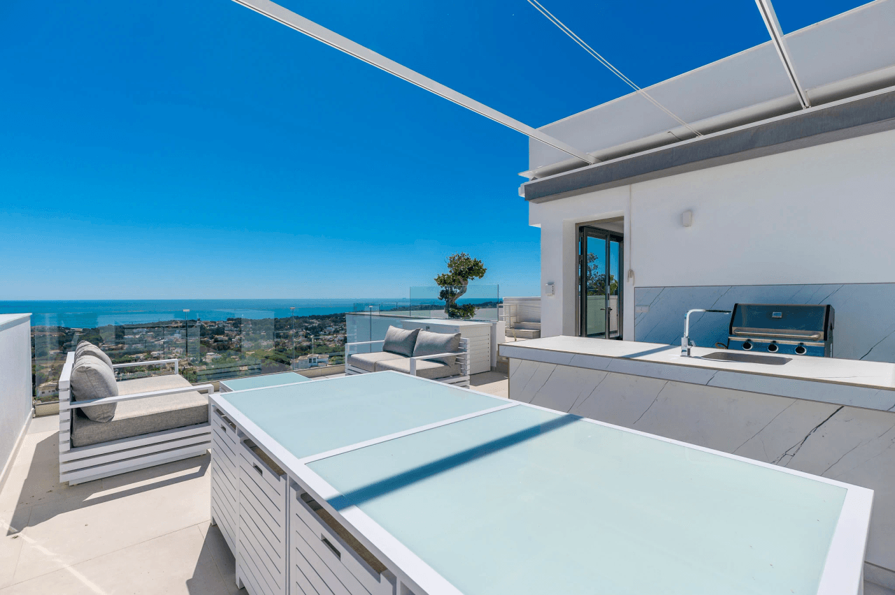 Uitzonderlijke Luxe Villa in Moraira – Waar Design, Technologie en Zeezicht Samenkomen