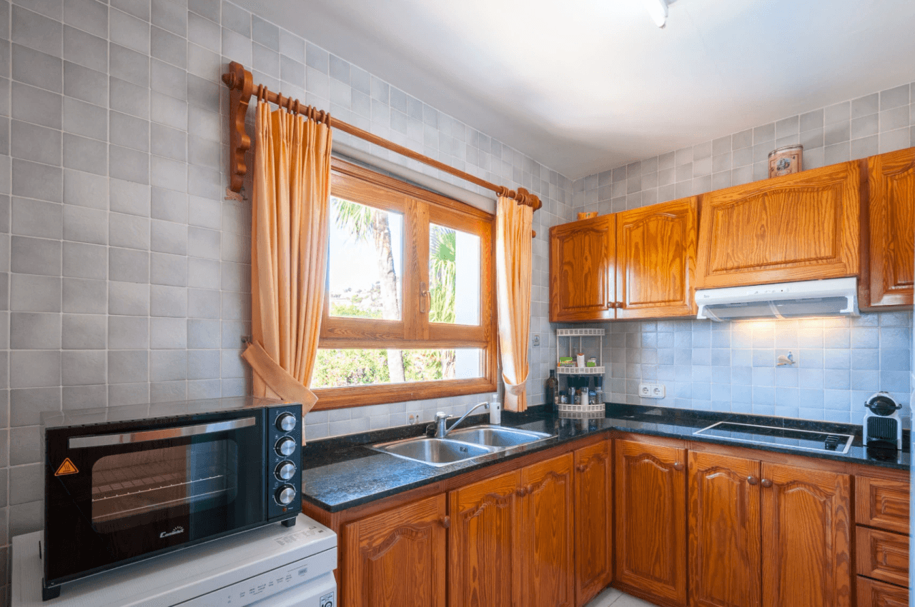 Mediterrane Villa mit Südwest-Ausrichtung in Benissa nahe dem San Jaime Golfclub.