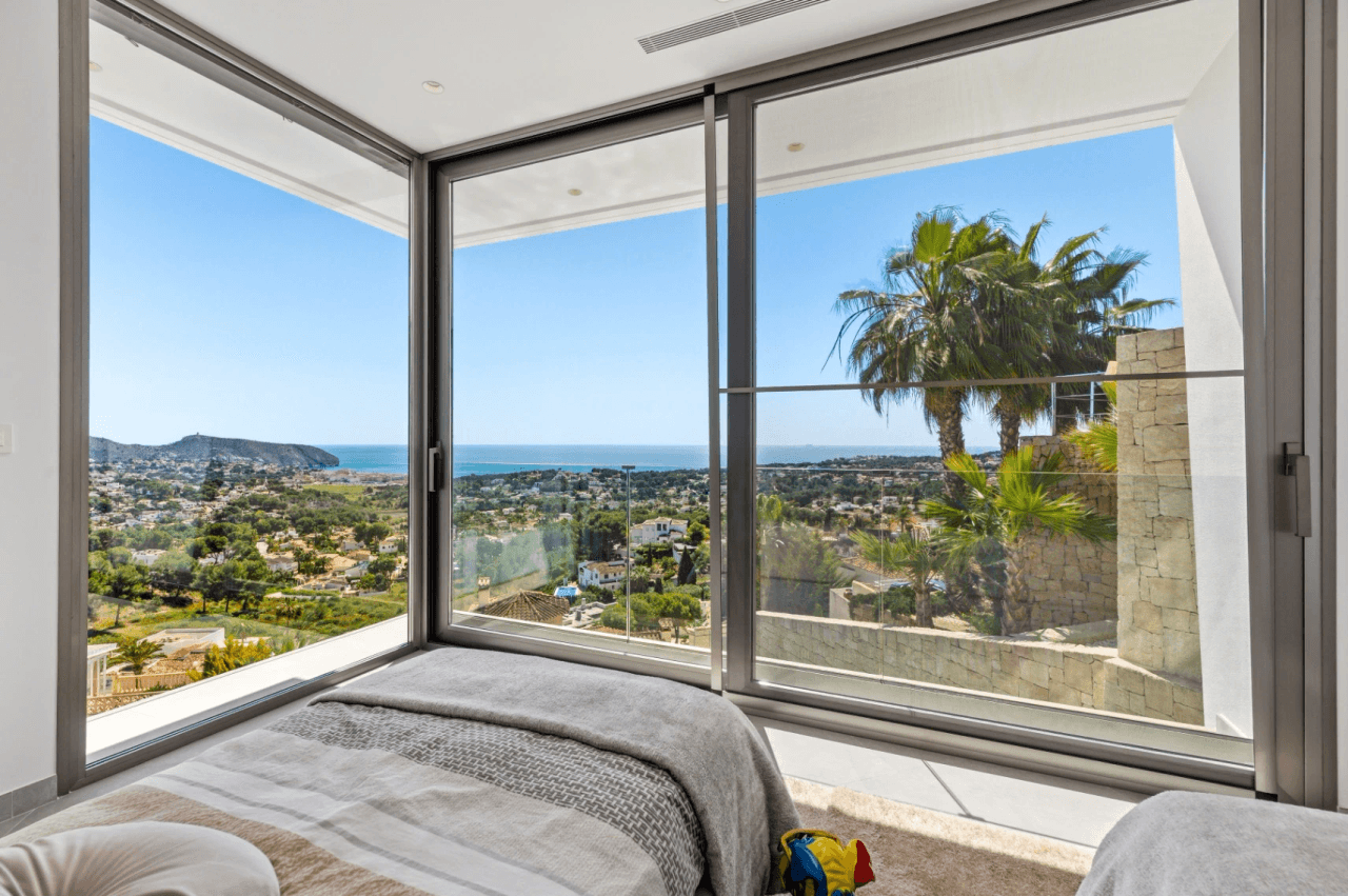 Uitzonderlijke Luxe Villa in Moraira – Waar Design, Technologie en Zeezicht Samenkomen