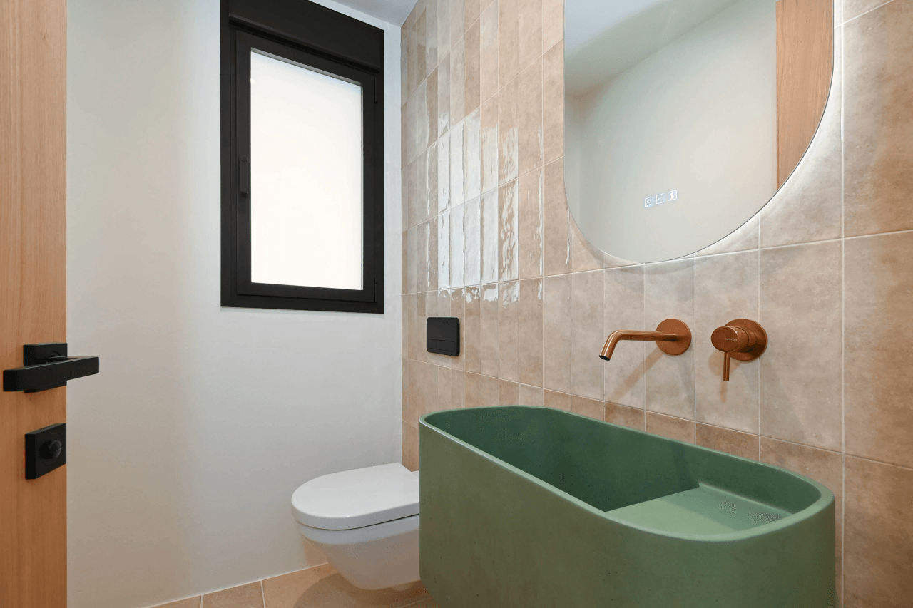 Exclusieve designvilla in Moraira met luxe buitenleven en panoramisch uitzicht