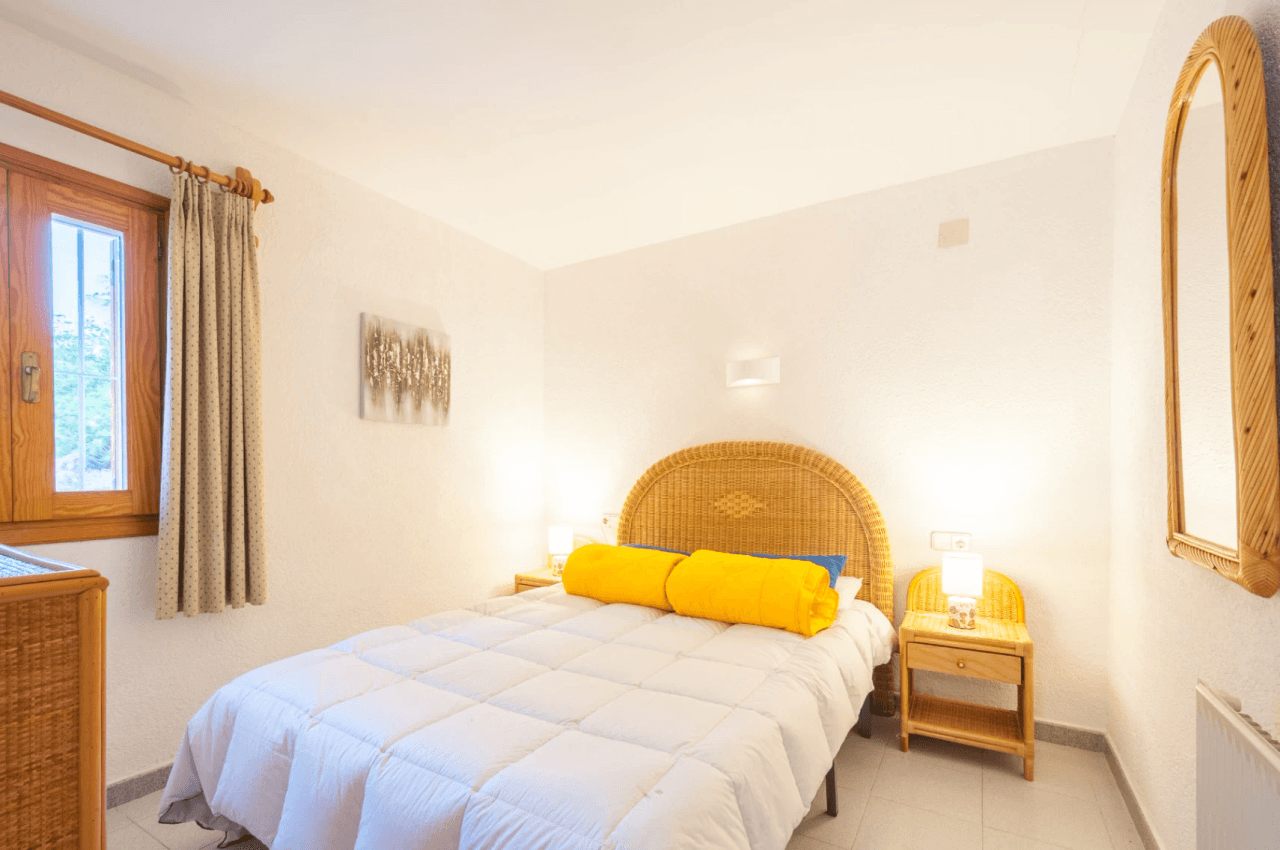 Mediterrane Villa mit Südwest-Ausrichtung in Benissa nahe dem San Jaime Golfclub.