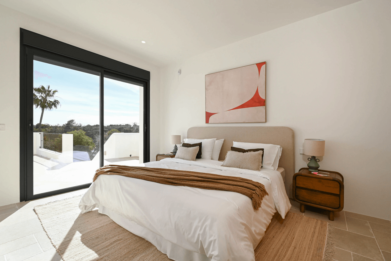 Exclusieve designvilla in Moraira met luxe buitenleven en panoramisch uitzicht
