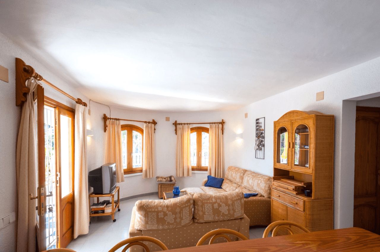 Mediterrane Villa mit Südwest-Ausrichtung in Benissa nahe dem San Jaime Golfclub.