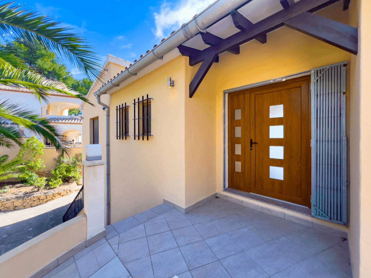 Zeezicht Villa te koop in Moraira op loopafstand van het centrum