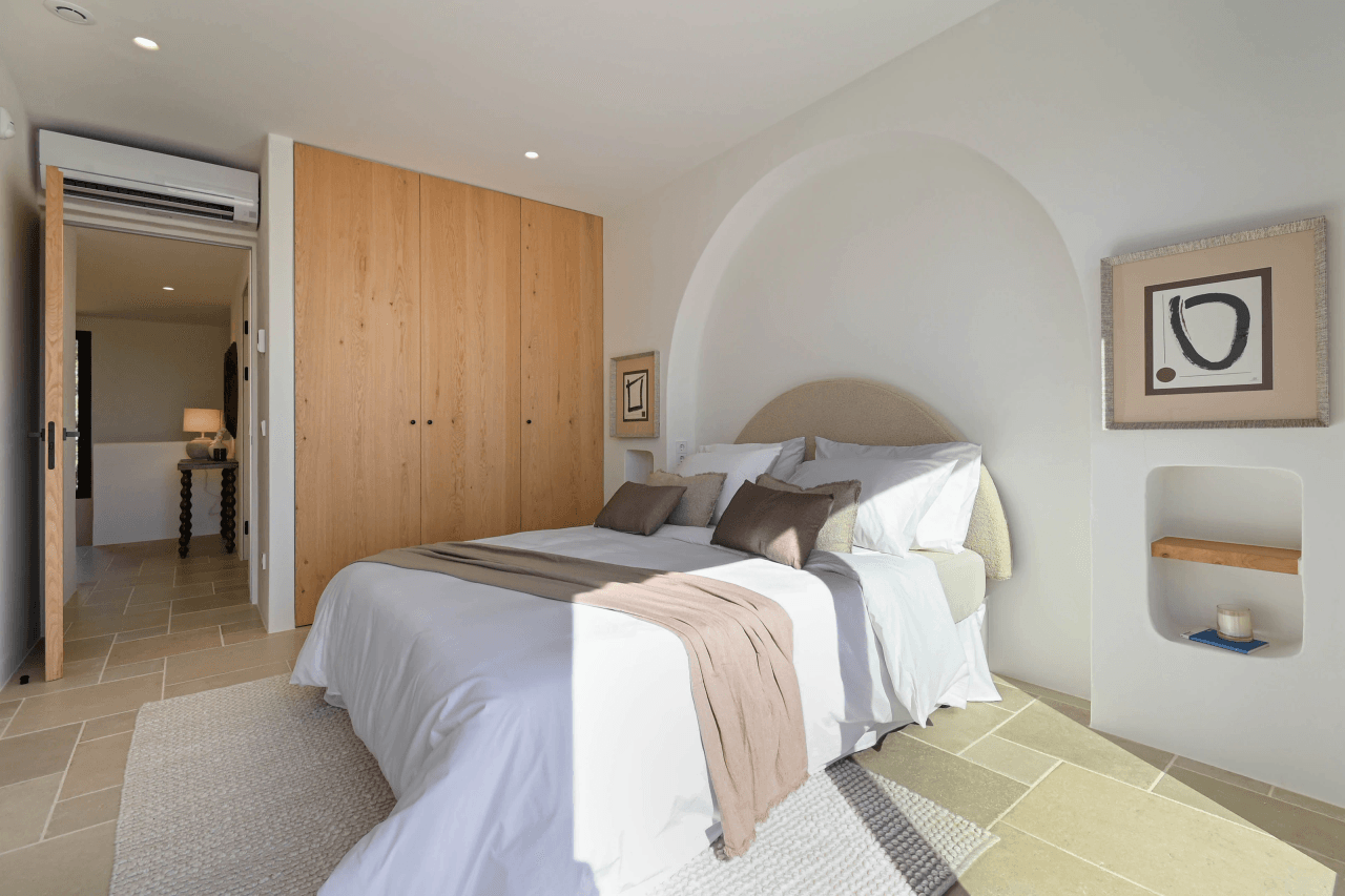 Exclusieve designvilla in Moraira met luxe buitenleven en panoramisch uitzicht