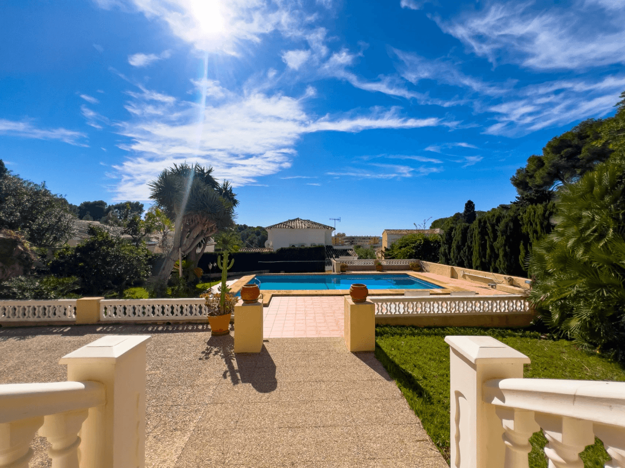 Zeezicht Villa te koop in Moraira op loopafstand van het centrum