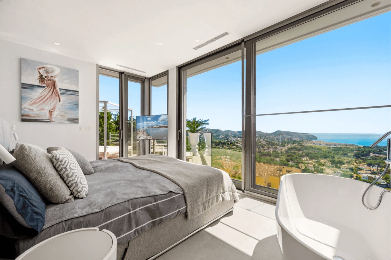Uitzonderlijke Luxe Villa in Moraira – Waar Design, Technologie en Zeezicht Samenkomen