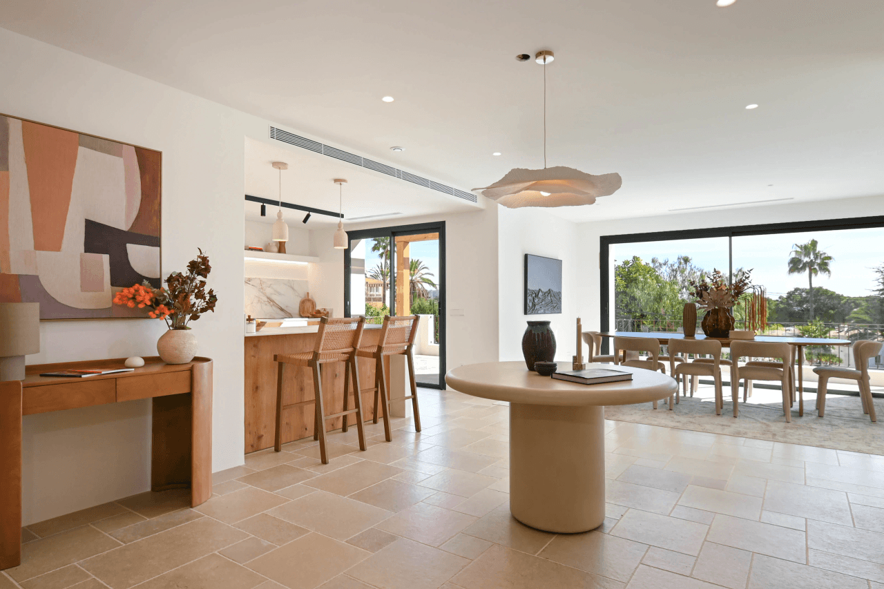 Exclusieve designvilla in Moraira met luxe buitenleven en panoramisch uitzicht