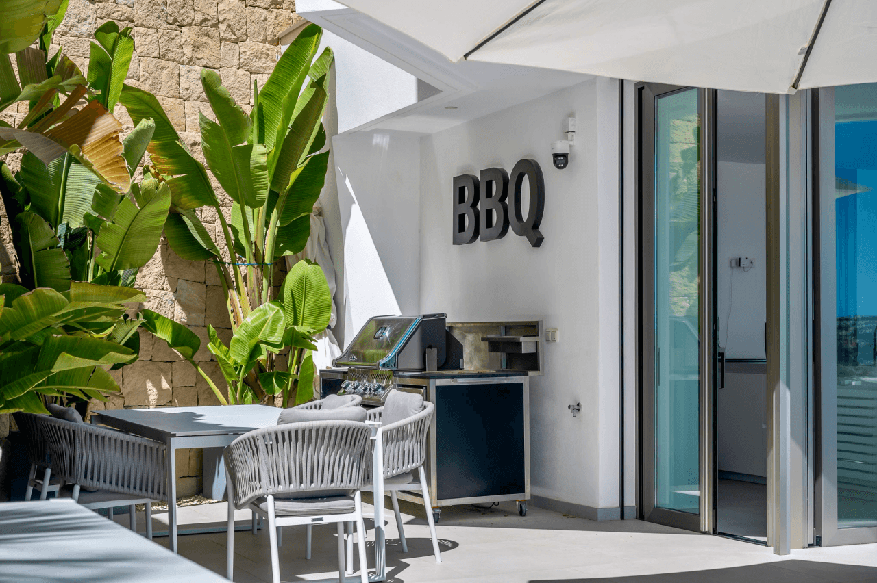 Uitzonderlijke Luxe Villa in Moraira – Waar Design, Technologie en Zeezicht Samenkomen