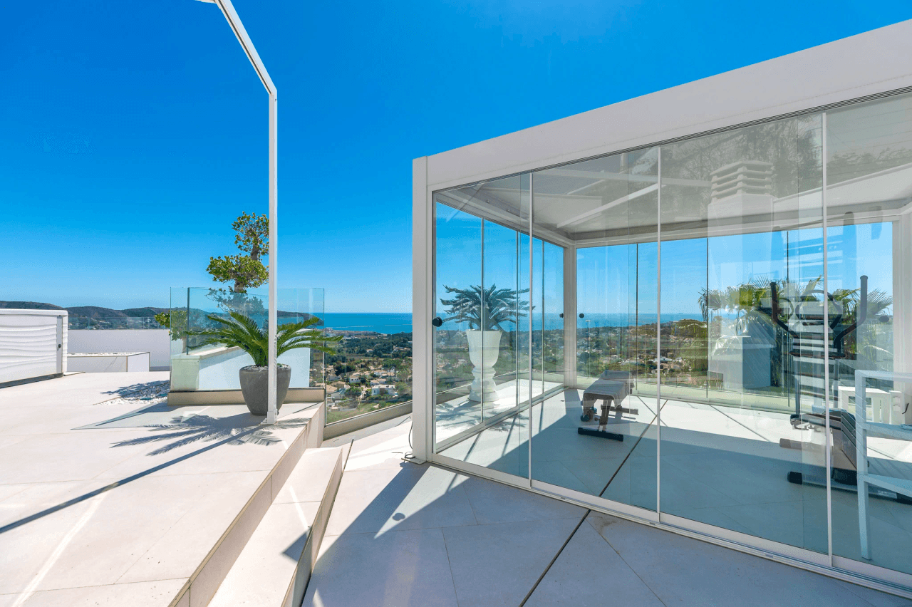 Uitzonderlijke Luxe Villa in Moraira – Waar Design, Technologie en Zeezicht Samenkomen