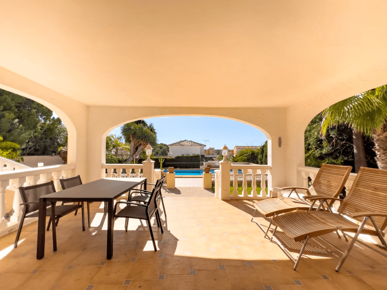 Zeezicht Villa te koop in Moraira op loopafstand van het centrum
