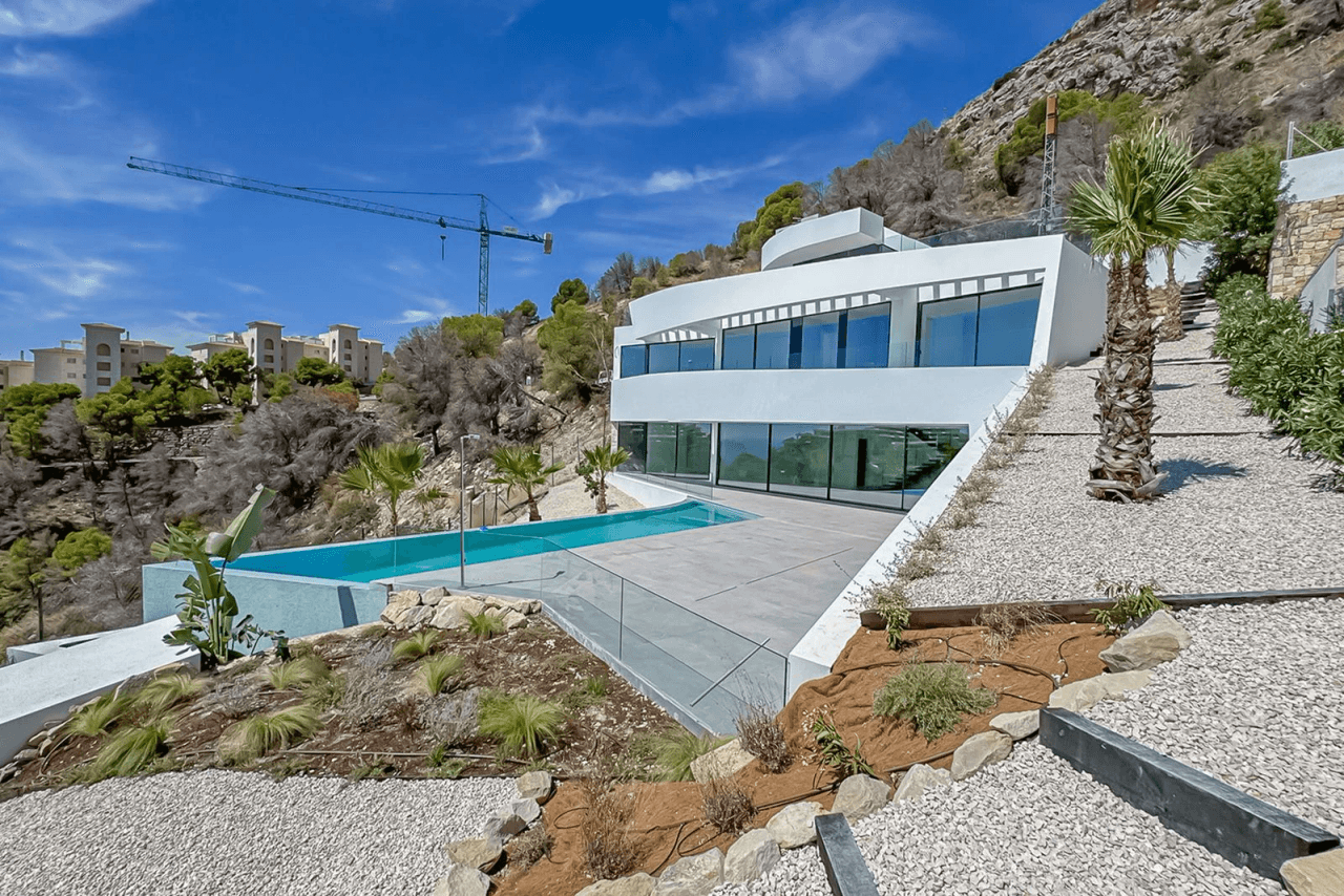 Stunning Modern Villa with Infinity Pool & Panoramic Sea Views in Altea Hills