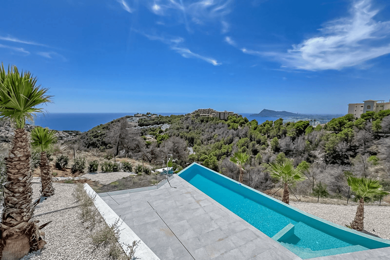 Stunning Modern Villa with Infinity Pool & Panoramic Sea Views in Altea Hills